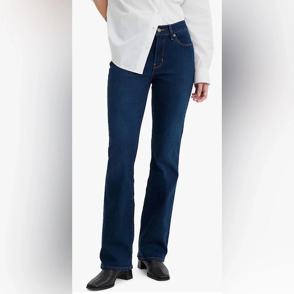 LEVI’S 550 Sz 8 x 30” Relaxed Bootcut Dark Wash Waist Rise Jeans NEW WITH TAGS